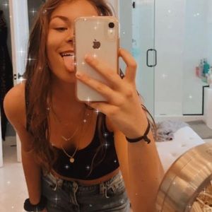 Meet your Posher, Abby